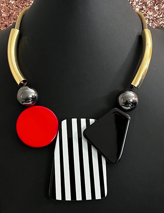 Gold abstract Necklace